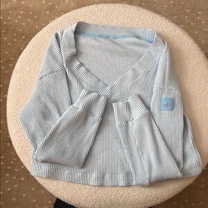 ALO Yoga Women's Soft Blue V-Neck lounge long sleeve